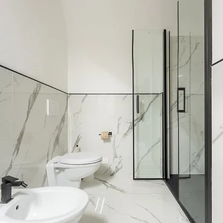 Via Sant'egidio, 3 - Spacious And Bright Just 300mt From The Duomo