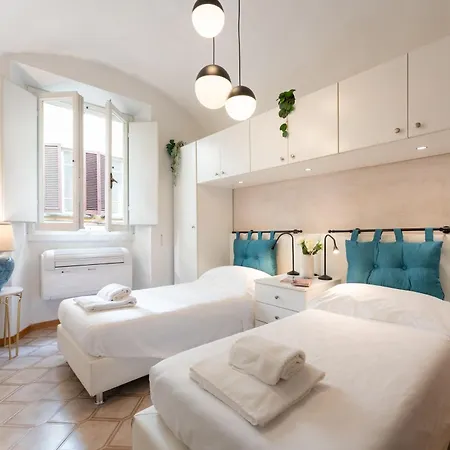 Apartamento Via Sant'egidio, 3 - Spacious And Bright Just 300mt From The Duomo