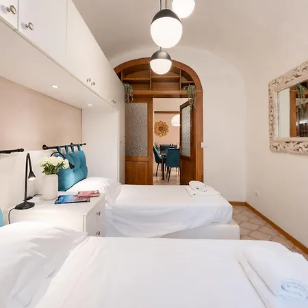 Apartamento Via Sant'egidio, 3 - Spacious And Bright Just 300mt From The Duomo *